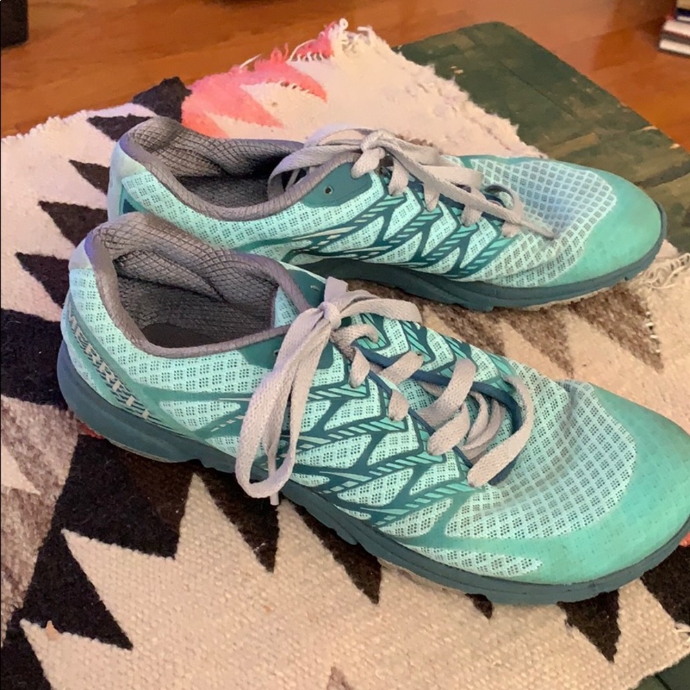 Sz 7.5 Merrell mint green women’s tennis shoes